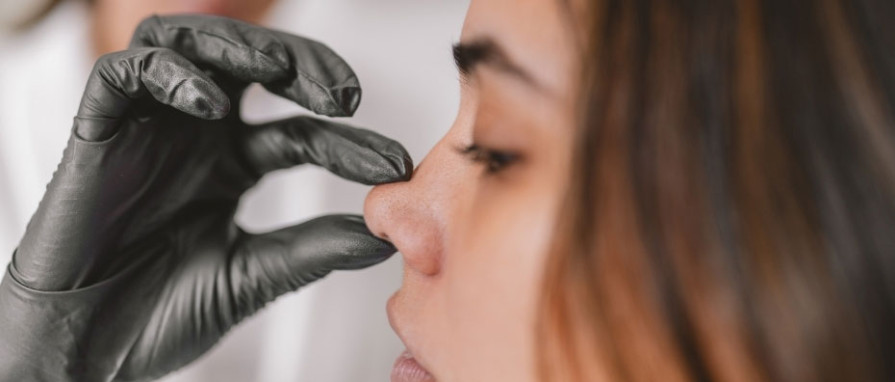 Burun Ucu Estetiği Nedir, Nasıl Yapılır ve Kimlere Uygulanabilir?