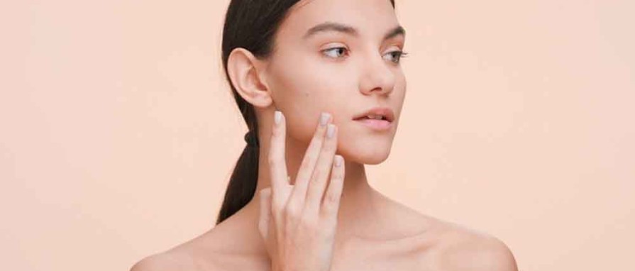 Elmacık Kemiği ve Çene Estetiği